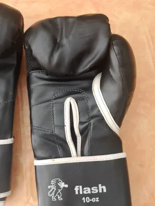 Guantes de boxeo Leone negros