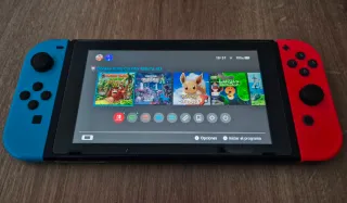 Nintendo Switch Azul y Rojo