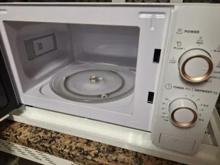 Microondas Midea MCM208GMWP 700W con Grill de 1000