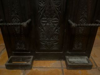 Perchero antiguo de madera.