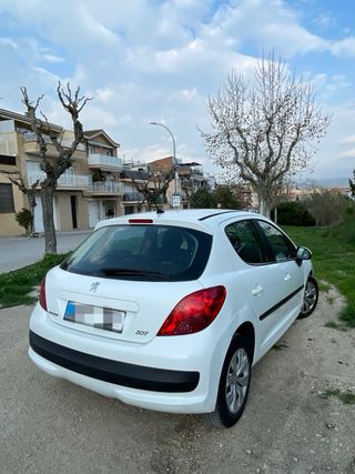 Peugeot 207 2009