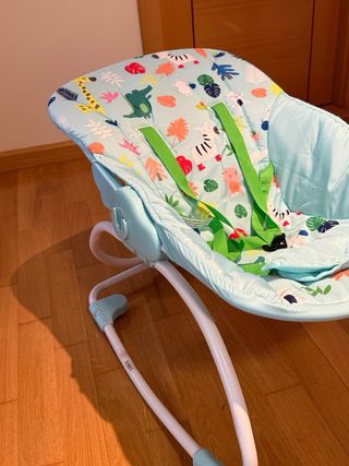 Hamaca mecedora para bebé con estampado