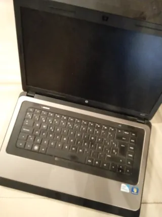 Lote 2 Portátiles HP y Acer para piezas