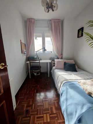 Gran Oportunidad en Villa de Vallecas: Piso 110m²