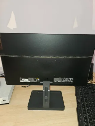 Monitor Lenovo