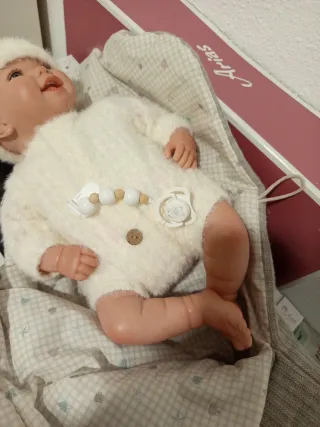 Muñeco bebé reborn Arias