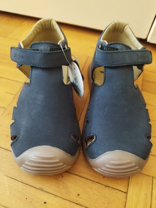 Sandalias de piel azul talla 25
