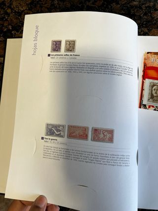 Libro El Franquismo en Sellos y Billetes