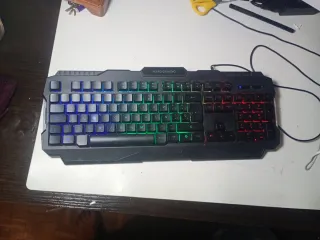 Teclado Mars Gaming Negro RGB
