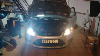 Pulido de focos de coche