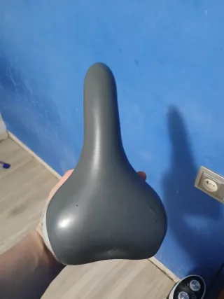 Sillín de bicicleta negro