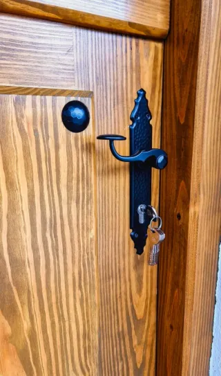 Puerta tipo Granero,Pino TEA Macizo MANO IZQUIERDA