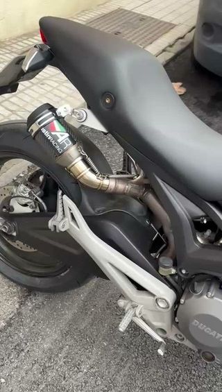 Cola de escape Ducati Monster 659 696 695 795 796