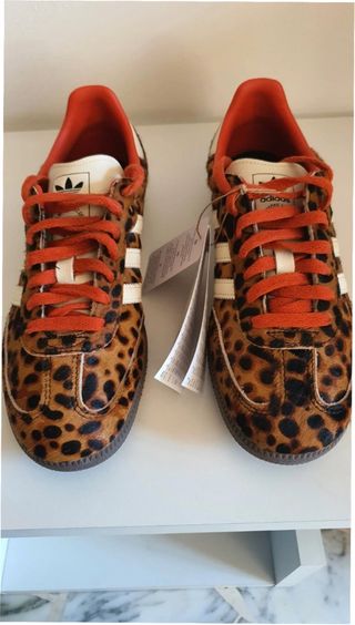 Adidas Samba OG Leopardo Rojo Talla 38.5