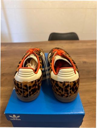 Adidas Samba OG Leopardo Rojo Talla 39