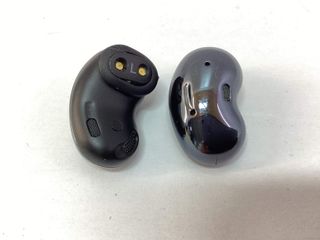 in-ear samsung buds live