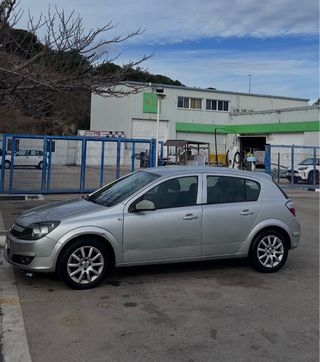 Opel Astra 2004