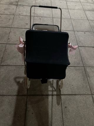 Carro de muñecas clásico