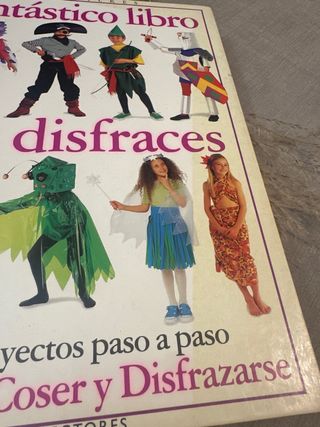 El fantástico libro de los disfraces.Angela Wilkes