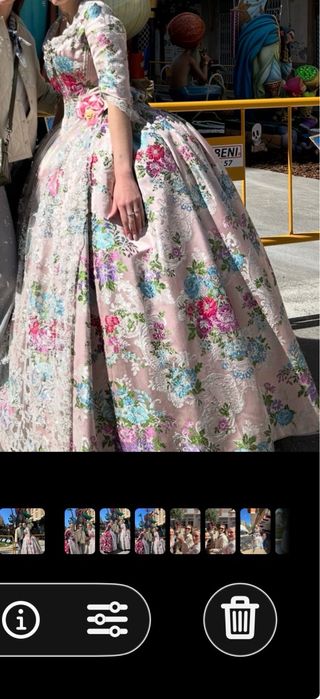 Traje de Fallera Rosa Maquillaje