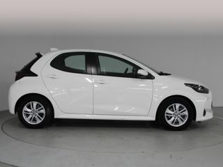 Toyota Yaris 1.5 120H Business Plus
