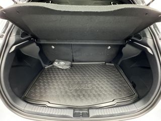 Toyota Yaris 1.5 130H Premiere Edition