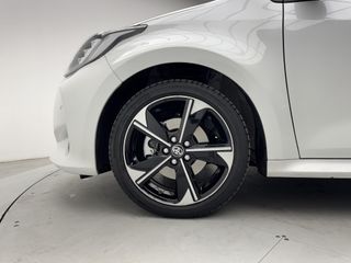 Toyota Yaris 1.5 130H Premiere Edition