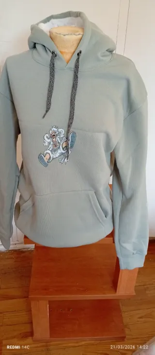 Sudaderas  con muchos tallas. colores con dibujos