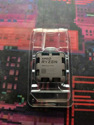 CPU AMD Ryzen 7 7700 NUEVO!