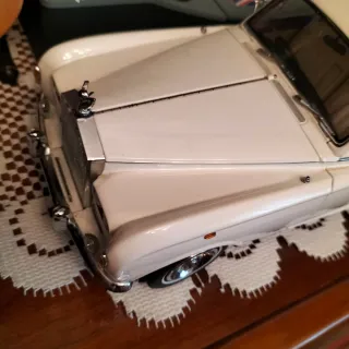 Maqueta Rolls Royce 1:18 John Lennon