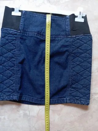 Falda vaquera mini acolchada