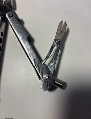 2 Alicates Multiusos + Llave