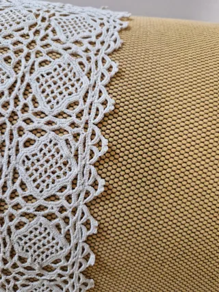 Centrino filet grande fatto a mano