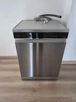 Lavavajillas Midea inox como nuevo + garantía