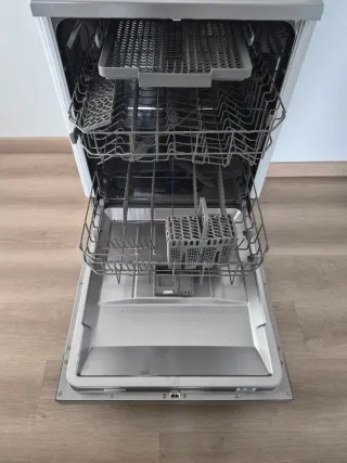 Lavavajillas Midea inox como nuevo + garantía