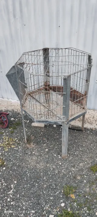 Jaula para conejos metálica