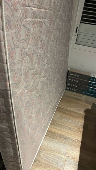 Canapé y colchón matrimonio 200x150