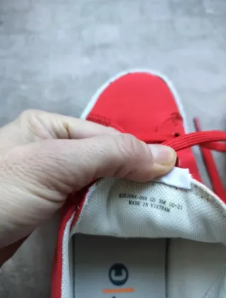 Camper donna tela rosse