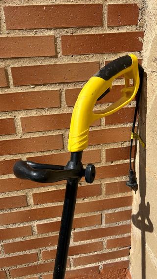 Desbrozadora Eléctrica Amarilla