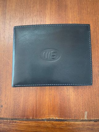 Portafoglio nero in pelle da uomo