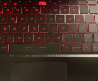 Portátil Gaming con Teclado Retroiluminado Rojo