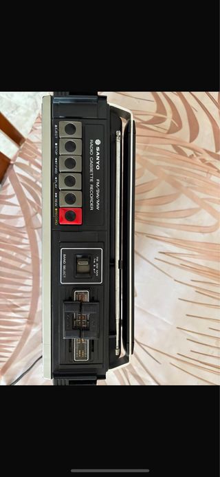 Radio Casset Sanyo 2 Way Speaker