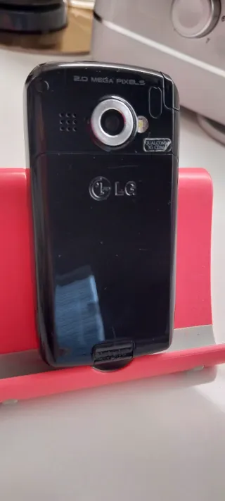 Telefono vintage LG nero