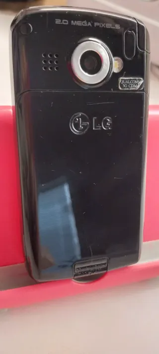 Telefono vintage LG nero