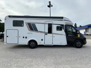 Alquiler autocaravana 4 plazas con aire acond.