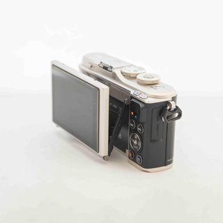 Cámara Olympus PEN E-PL9 + Regalos