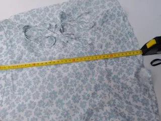 Falda mini Pull & Bear floral XS