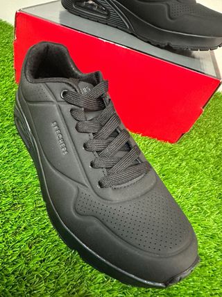 Skechers negras talla 40