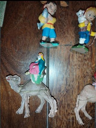 Lote antiguas figuras de belén años 60-70. Hay 15