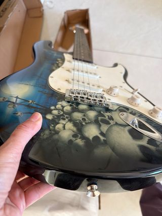 Guitarra Eléctrica Diseño Calaveras